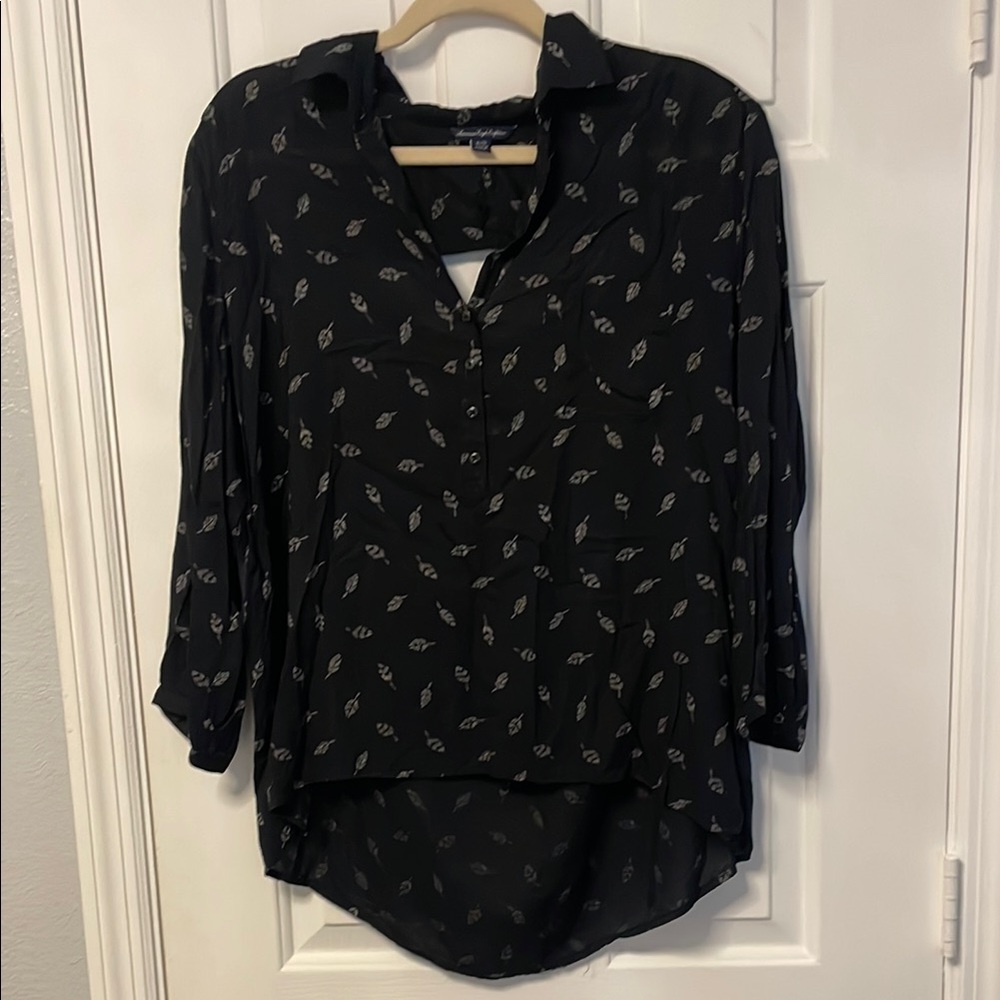 Black Leaf Print Women's Button Up Top